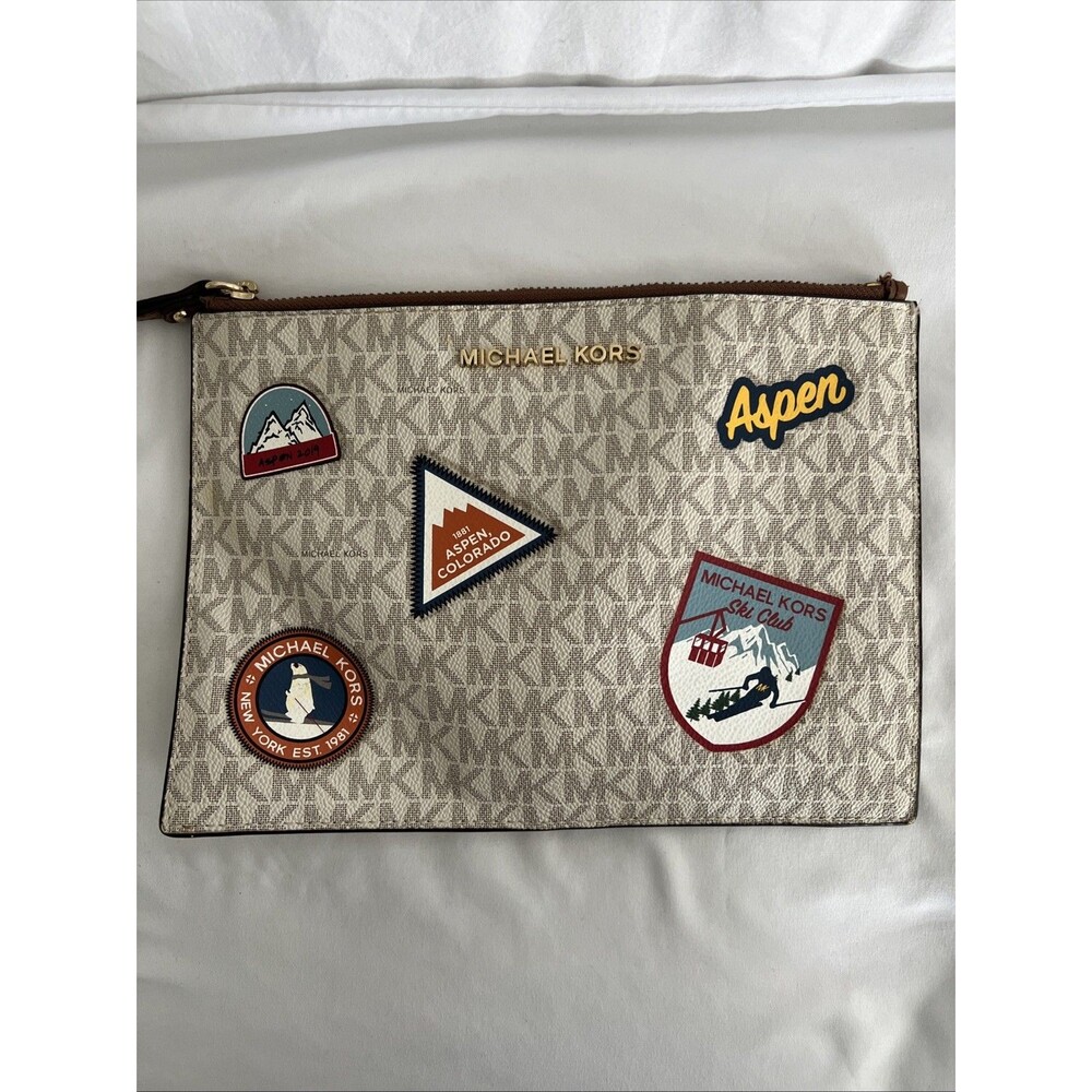 Michael Kors Aspen Pouch Zip Top EUC